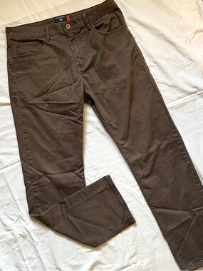 Men’s Dockers Smoky Hazelnut Brown Straight Fit Casual Pants